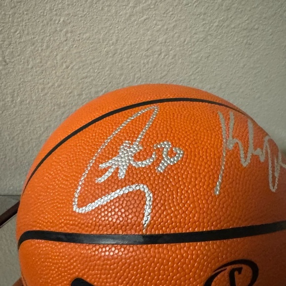 Golden State Stephen Curry & Klay Thompson Signed Basketball 2/30 made case/coa - Picture 8 of 16